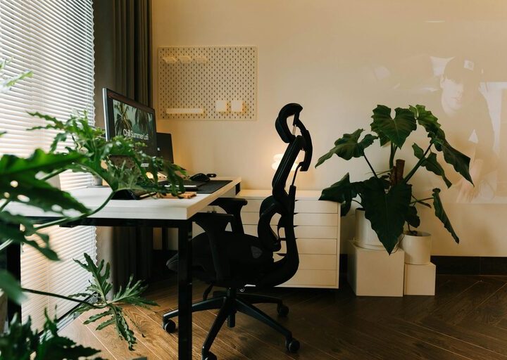 Tips for Creating a Cozy and Inviting Home Office Space